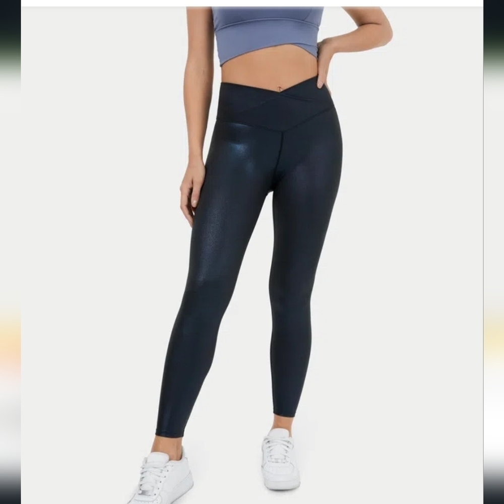 Cloudful™ Shine Fabric Crossover Back Pocket Foil Print Stretchy Casual leggings